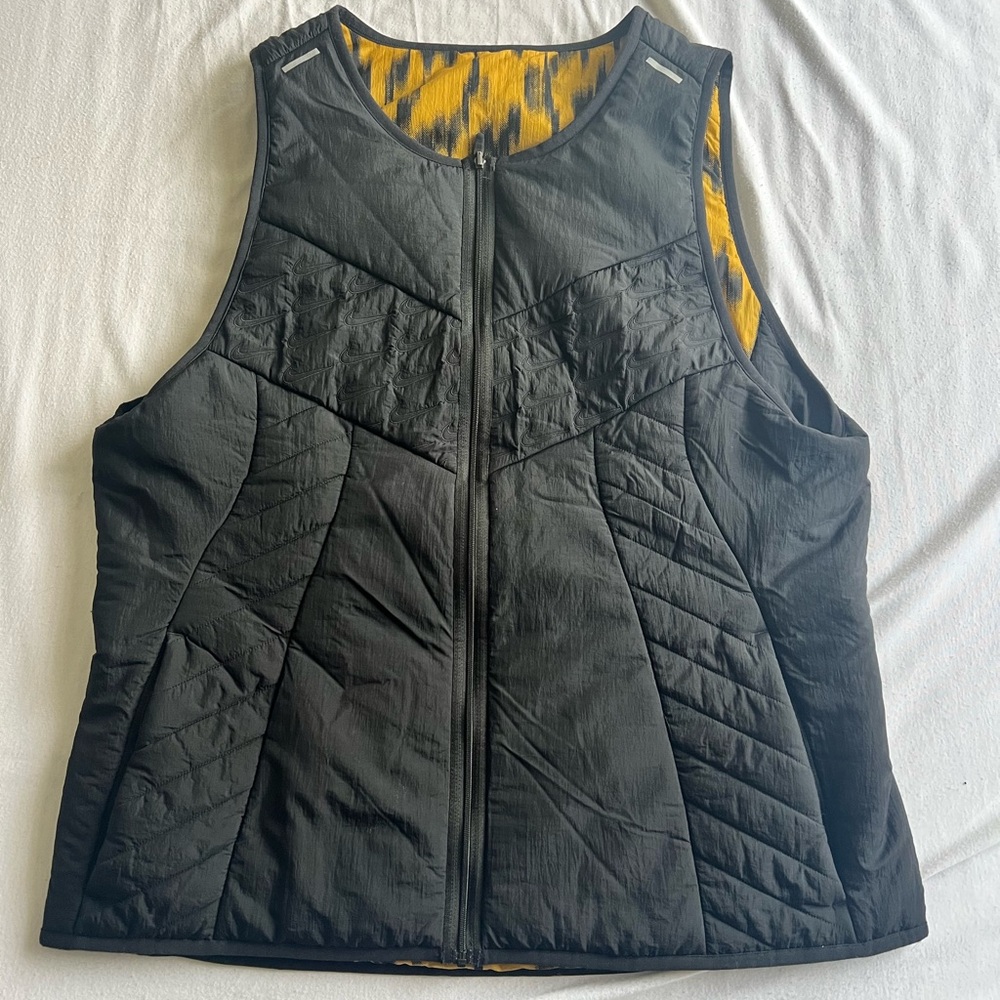 Nike Reversible Aeroloft Running Vest